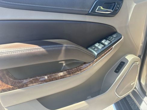 Used 2017 Chevrolet Tahoe Premier RWD image 23