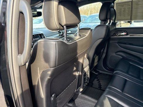Used 2020 Jeep Grand Cherokee Overland image 25
