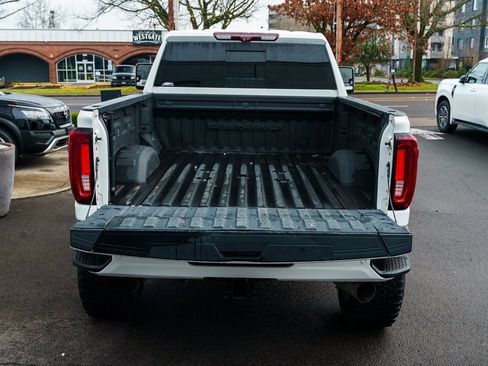 Used 2021 GMC Sierra 2500 Denali w/ Denali Ultimate Package image 9