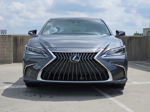 Used 2024 Lexus ES 350 Ultra Luxury w/ Accessory Package (Z2) FWD image 11