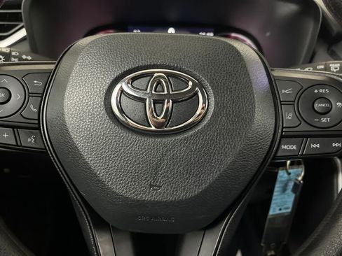 Used 2023 Toyota RAV4 LE image 61