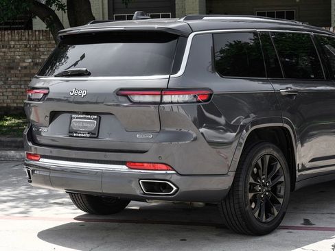 Used 2023 Jeep Grand Cherokee L Overland AWD/4WD image 17
