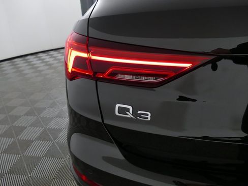 Certified 2025 Audi Q3 2.0T Premium Plus w/ Premium Plus Package image 32