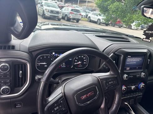Used 2022 GMC Sierra 1500 AT4 w/ AT4 Premium Package AWD/4WD image 10