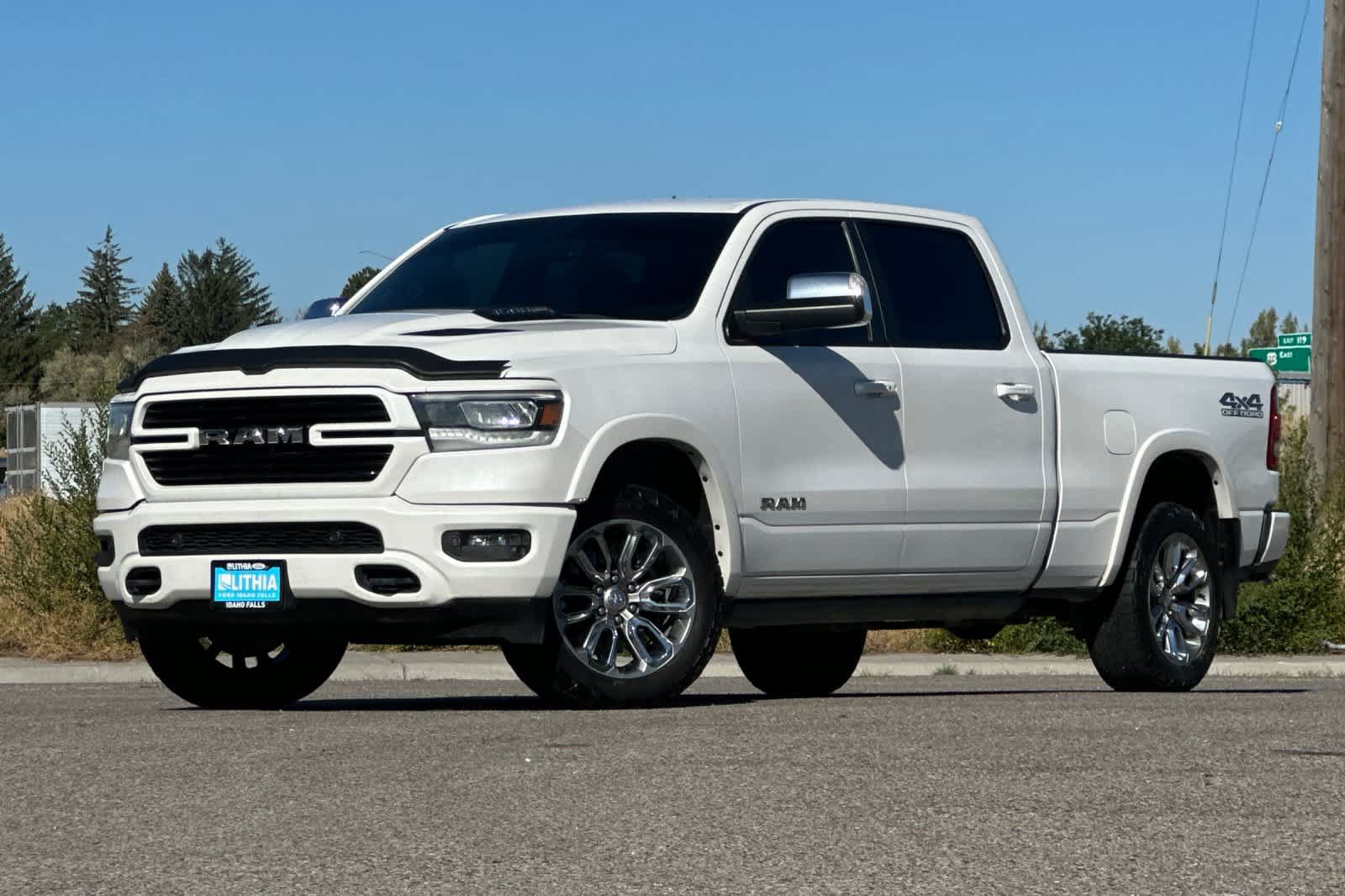 Used 2020 RAM 1500 Laramie AWD/4WD image 1