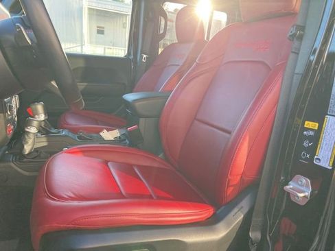 Used 2024 Jeep Wrangler Unlimited Rubicon 392 image 28