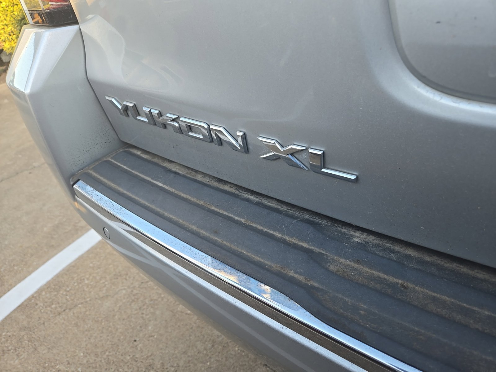 Used 2019 GMC Yukon XL Denali w/ Denali Ultimate Package RWD image 6