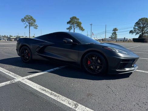 Used 2022 Chevrolet Corvette Stingray Coupe 2D w/ Engine Appearance Package image 4