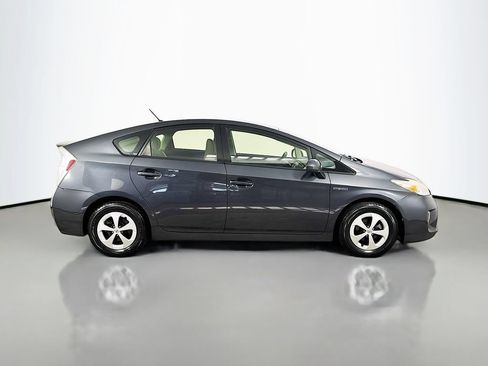 Used 2014 Toyota Prius Two FWD image 9