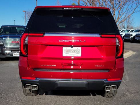 New 2026 GMC Yukon XL Denali w/ Sun & Power Step Package AWD/4WD image 10