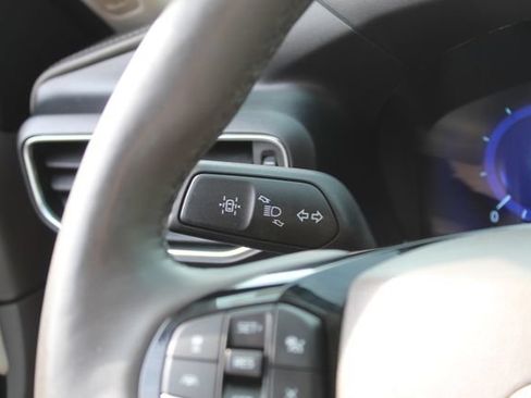 Used 2023 Ford Explorer Platinum w/ Technology Package AWD/4WD image 20