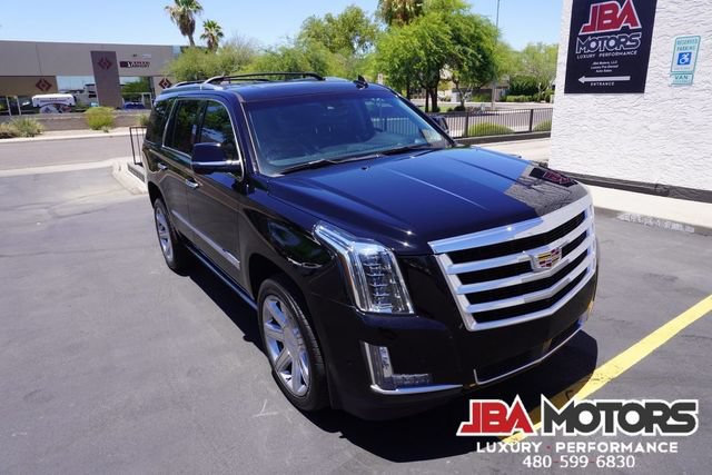 Used 2018 Cadillac Escalade Premium Luxury AWD/4WD image 67