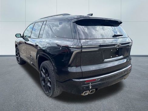 Used 2026 Chevrolet Traverse RS AWD/4WD image 2