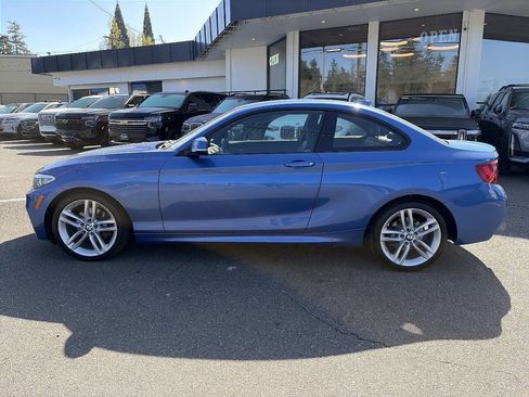 Used 2015 BMW 228i xDrive Coupe AWD/4WD image 2