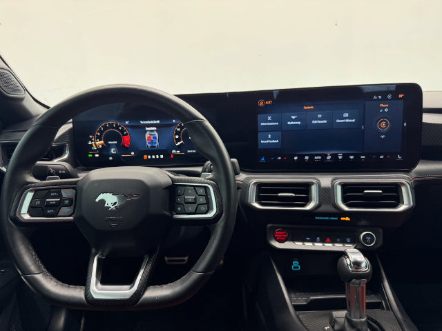 Used 2024 Ford Mustang GT Premium RWD image 3