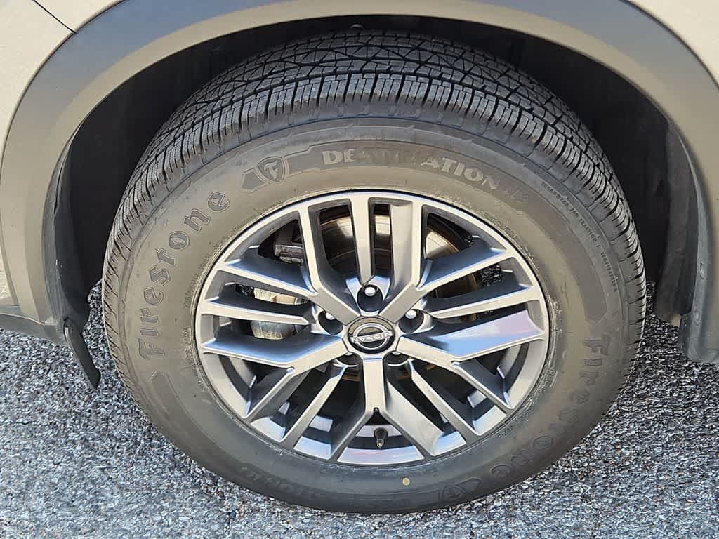 Used 2023 Nissan Rogue S AWD/4WD image 12