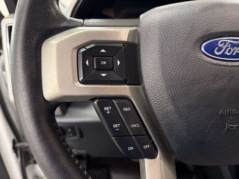 Used 2022 Ford F250 Lariat w/ Lariat Value Package AWD/4WD image 21