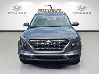 Certified 2024 Hyundai Venue SEL FWD video 2