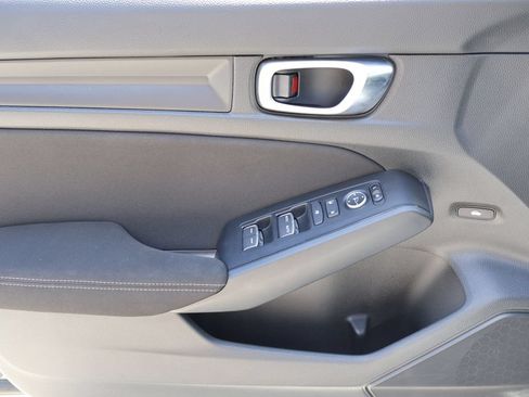 Used 2025 Honda Civic LX image 19
