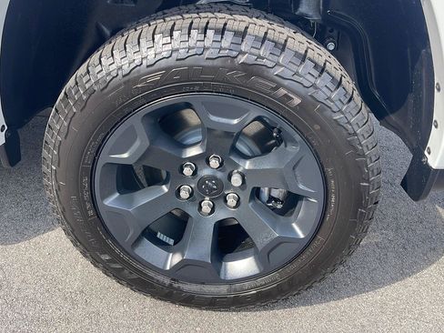 Used 2026 RAM 1500 Big Horn w/ Night Edition AWD/4WD image 12