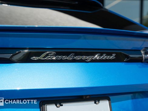 Used 2021 Lamborghini Urus image 15