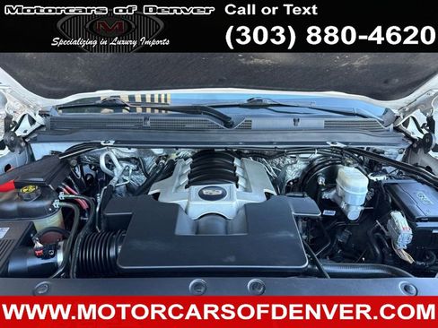 Used 2017 Cadillac Escalade Luxury image 14