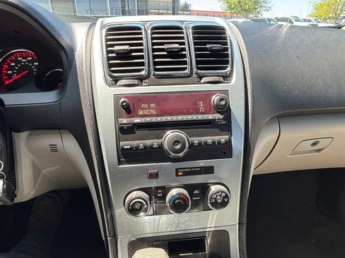 Used 2007 GMC Acadia SLE w/ Preferred Package AWD/4WD image 16