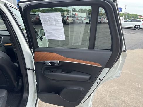 Certified 2023 Volvo XC90 B6 Plus w/ Protection Package Premier AWD/4WD image 32
