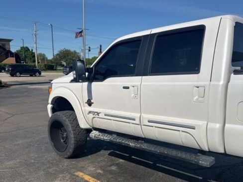 Used 2015 Ford F250 Lariat w/ Lariat Ultimate Package AWD/4WD image 13