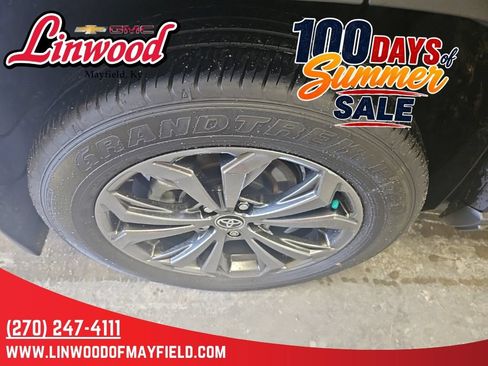 Used 2025 Toyota RAV4 XLE Premium w/ Weather Package AWD/4WD image 8