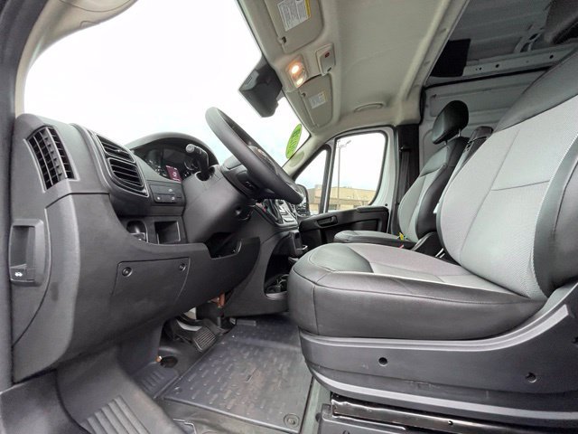 Used 2025 RAM ProMaster 2500 w/ Convenience Group FWD image 10