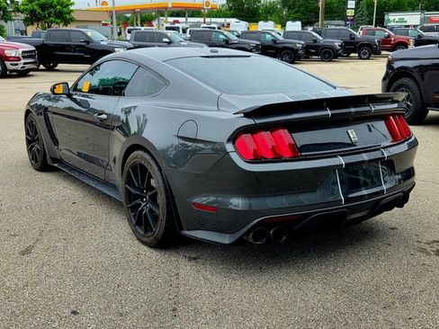 Used 2017 Ford Mustang Shelby GT350 w/ Convenience Package RWD image 4