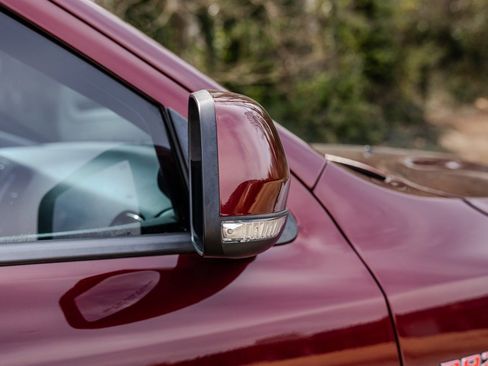 Used 2018 Dodge Durango SRT image 10