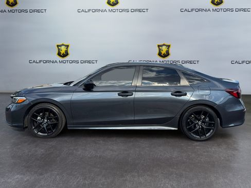 Used 2025 Honda Civic Sport image 2