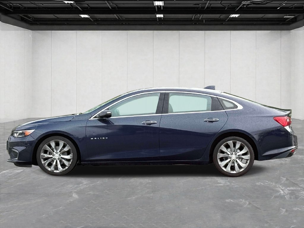 Used 2016 Chevrolet Malibu Premier w/ Driver Confidence Package II FWD image 8