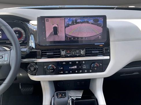 New 2026 Nissan Pathfinder SL AWD/4WD image 6
