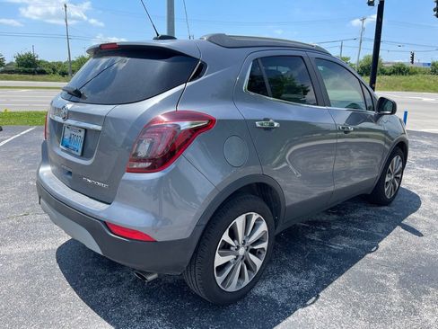 Used 2020 Buick Encore Preferred FWD image 3