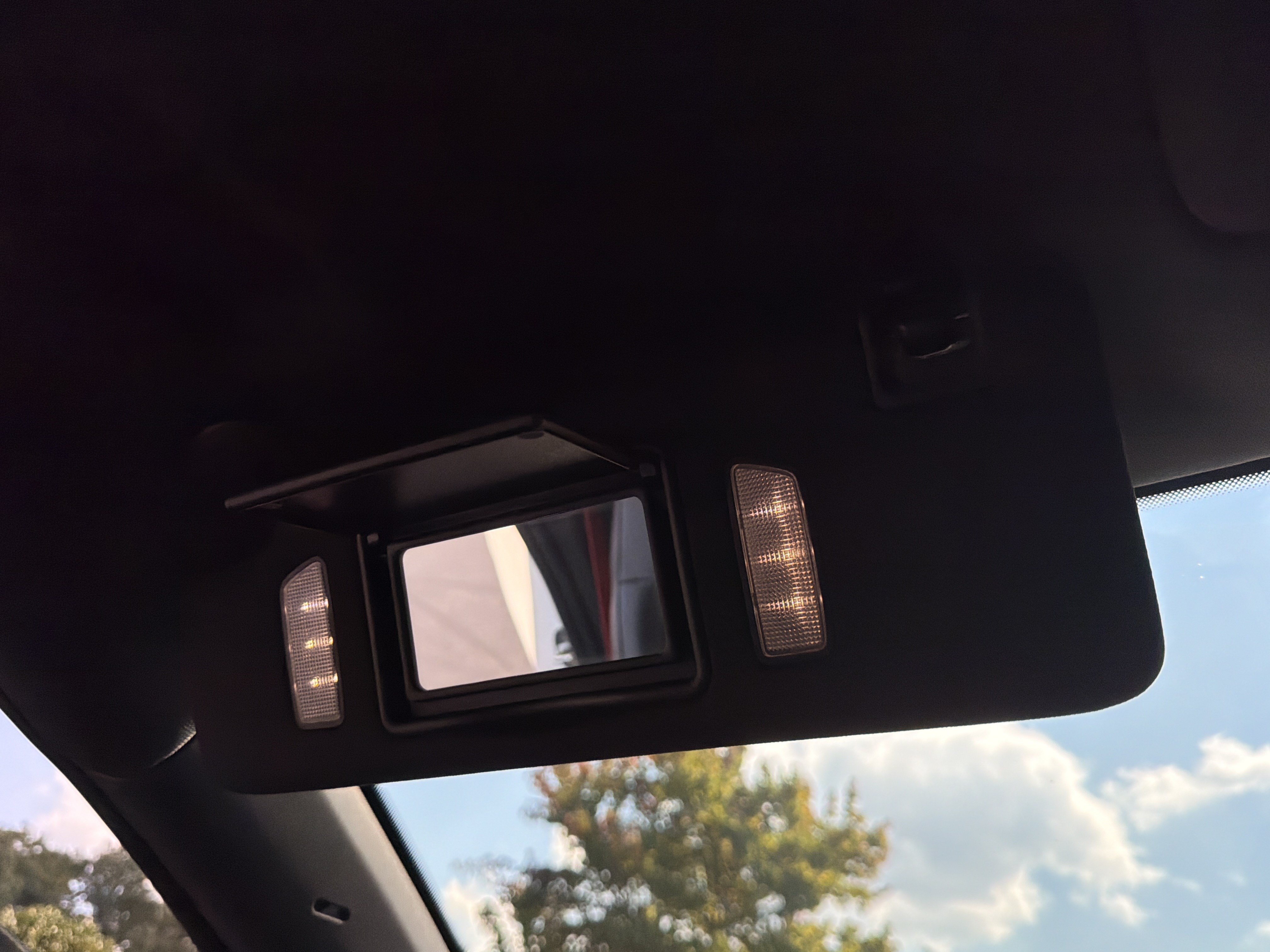 Used 2020 Chevrolet Camaro ZL1 RWD image 46
