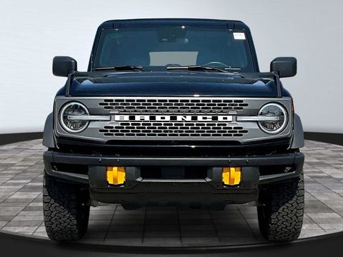 Used 2024 Ford Bronco Badlands image 3