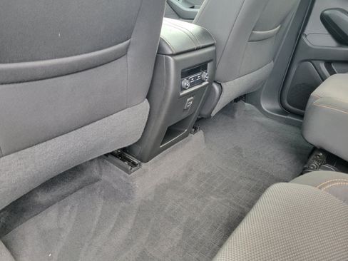 Certified 2019 Chevrolet Traverse LT FWD image 33