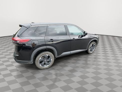 Used 2024 Nissan Rogue SV AWD/4WD image 8