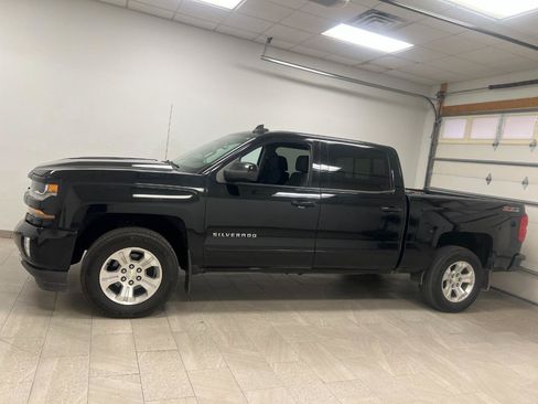 Used 2017 Chevrolet Silverado 1500 LT w/ All Star Edition AWD/4WD image 9