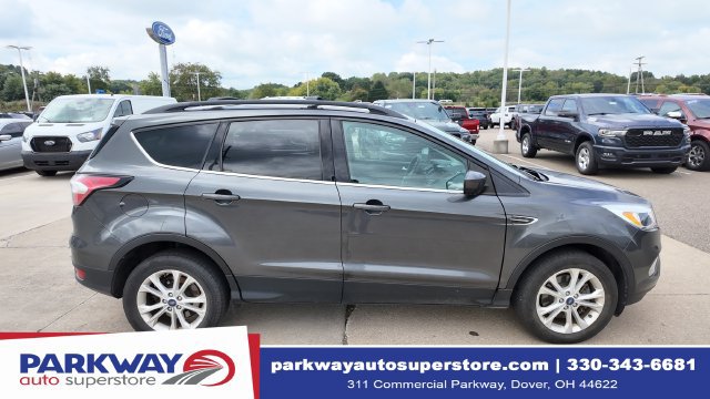 Used 2018 Ford Escape SE w/ SE Sync 3 Package AWD/4WD image 9