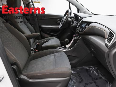 Used 2020 Chevrolet Trax LS w/ Tint and Cruise Package AWD/4WD image 24