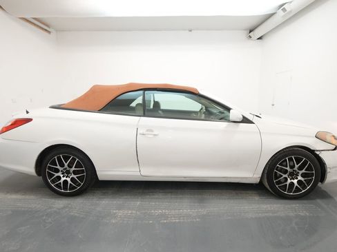 Used 2006 Toyota Solara image 8