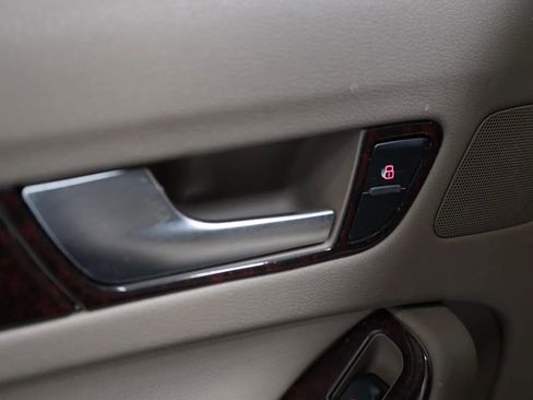 Used 2010 Audi A4 2.0T Premium Plus image 33