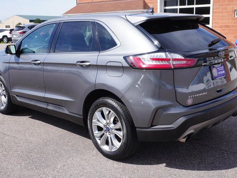 Used 2022 Ford Edge Titanium AWD/4WD image 3