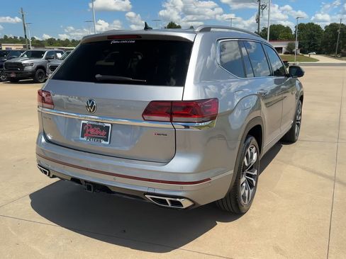 Used 2022 Volkswagen Atlas SEL Premium image 8