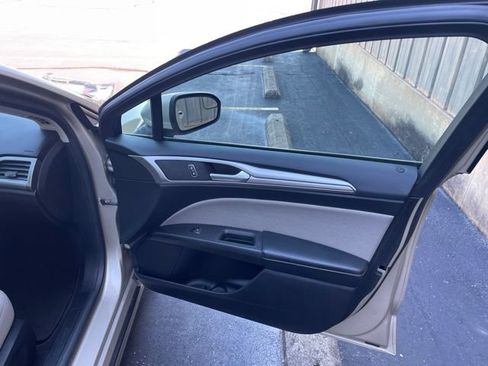 Used 2018 Ford Fusion S FWD image 42