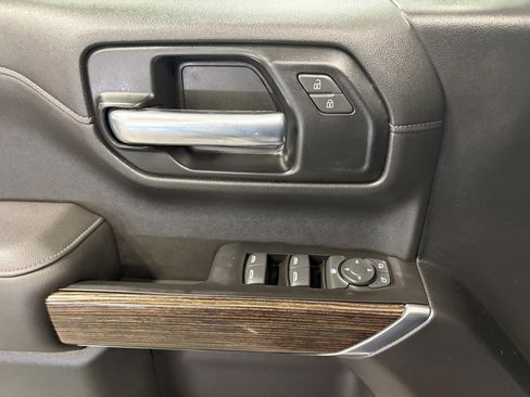 Used 2020 GMC Sierra 1500 SLE w/ SLE Value Package image 12